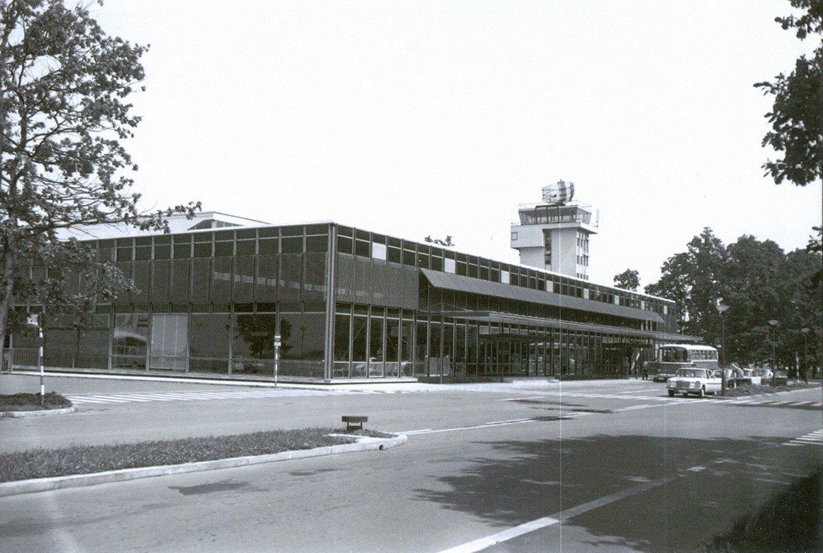 Zračna luka Pleso, 1975. godine